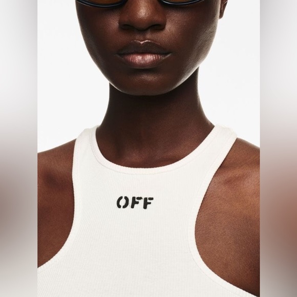 Off-White
logo-print sleeveless top - Picture 3 of 4